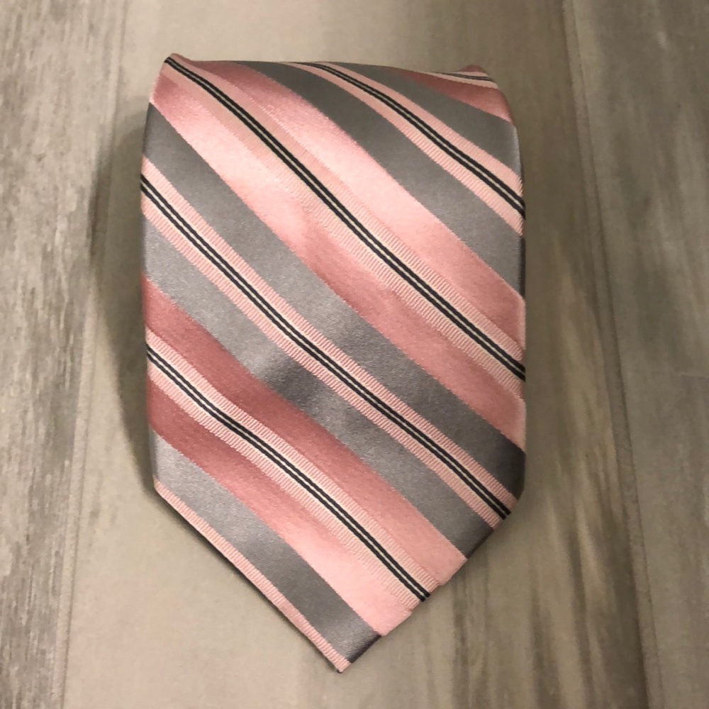 Bugatti Necktie